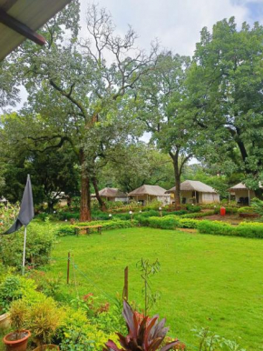New satpura resort'